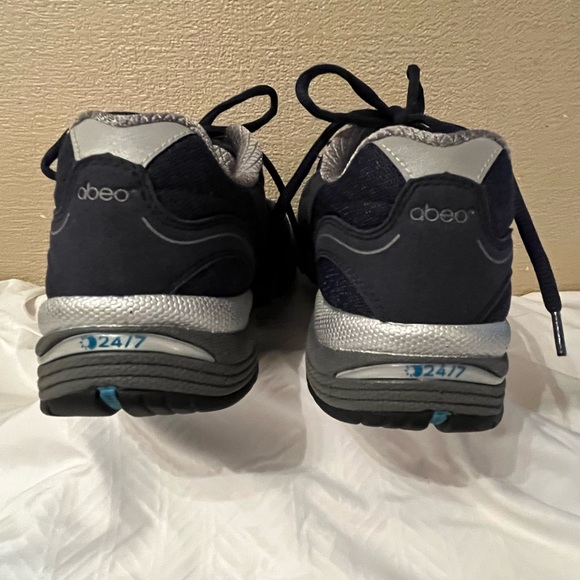 NWOB Abeo Allbirds Pro Sneakers - Picture 8 of 13